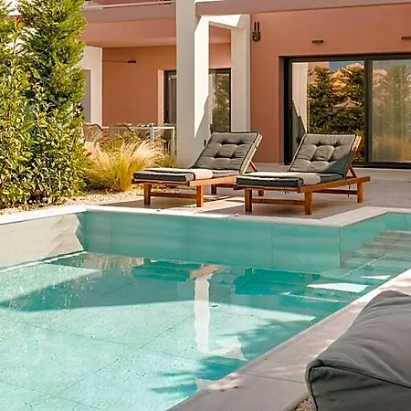 Lotus - Unalome Hotel 4*