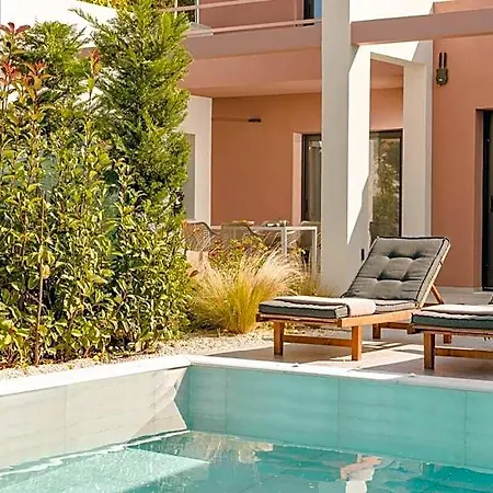 Lotus - Unalome Hotel 4*